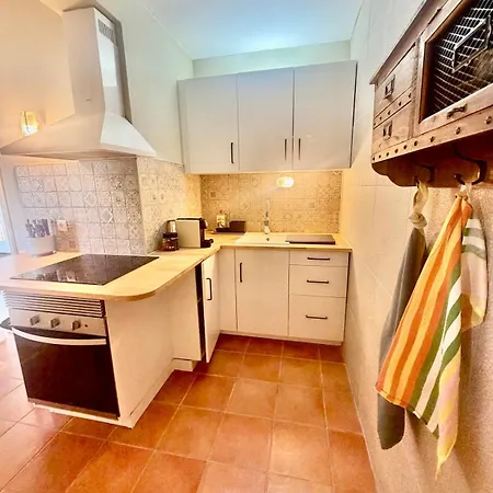 Two Bedroom Shangri La With Private Pool דירה גיאה
