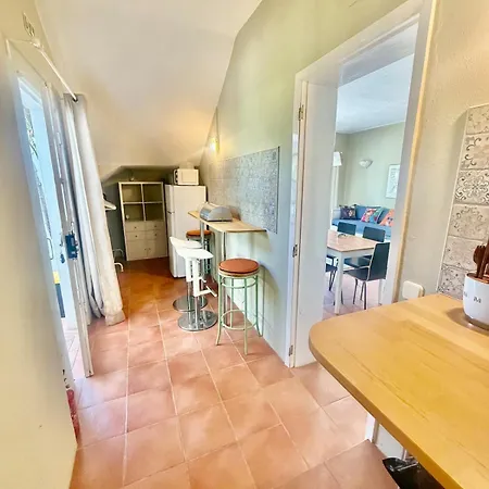 Two Bedroom Shangri La With Private Pool דירה